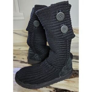 Big Girls Size 5 Black Cardy Sweater Uggs Boots